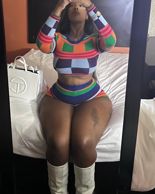 Pum Pum Looks Delicious! #AxTKTRwU