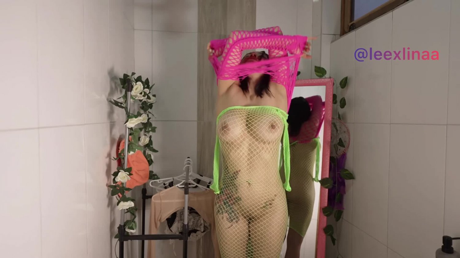 TRY-ON-HAUL-4K-transparent - Porn Videos & Photos - EroMe