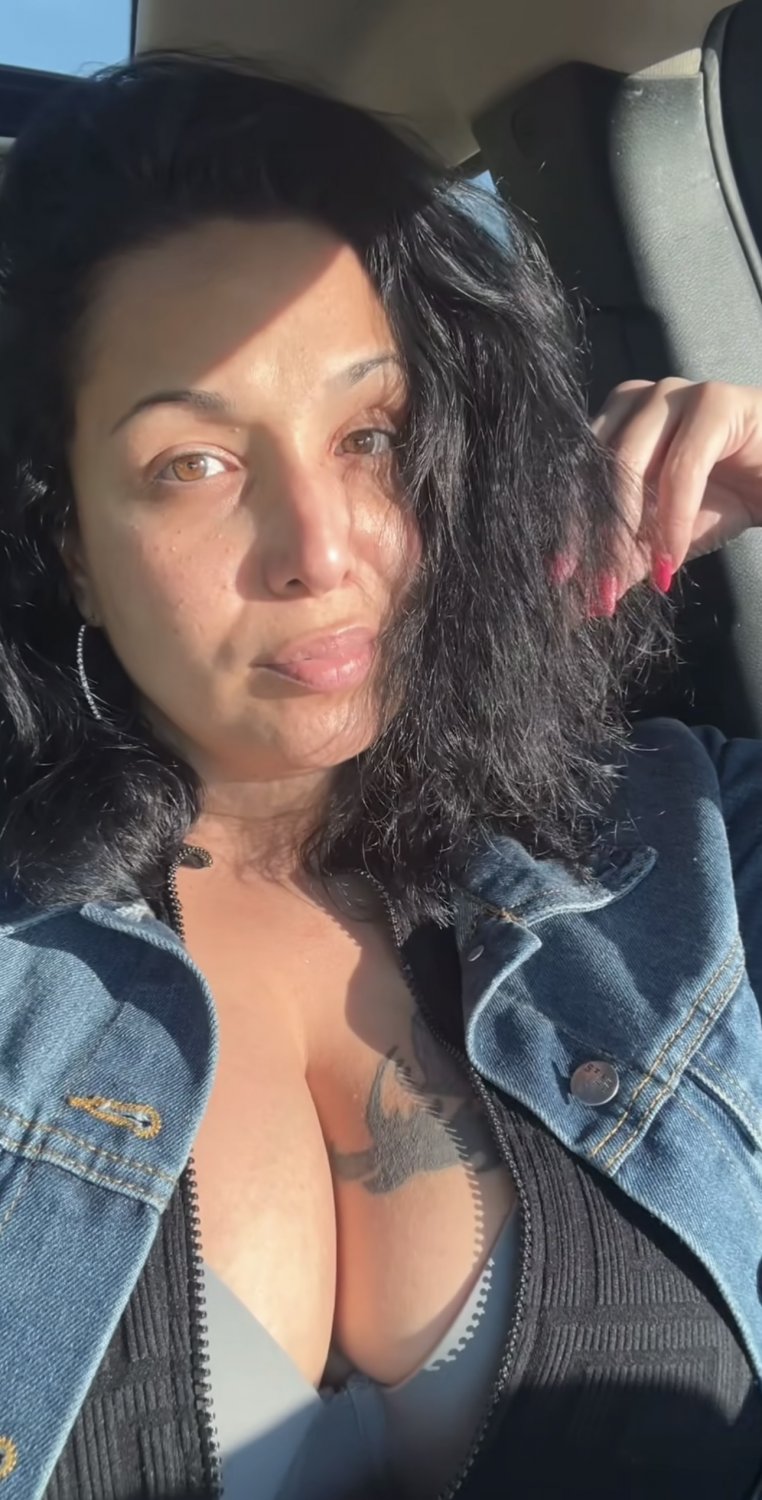 Big Ass in Jeans Jiggling Big Tits Latina Cum Tribute #lPKFhPko