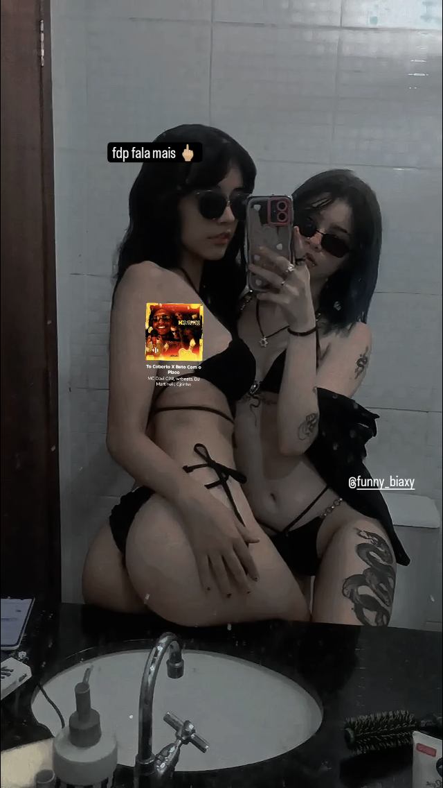 Novinha gótica @du.stylous se exibindo #xwOLJCEH