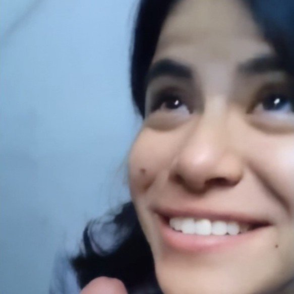 Latinha gatinha pagando boquete #HXCmgznr