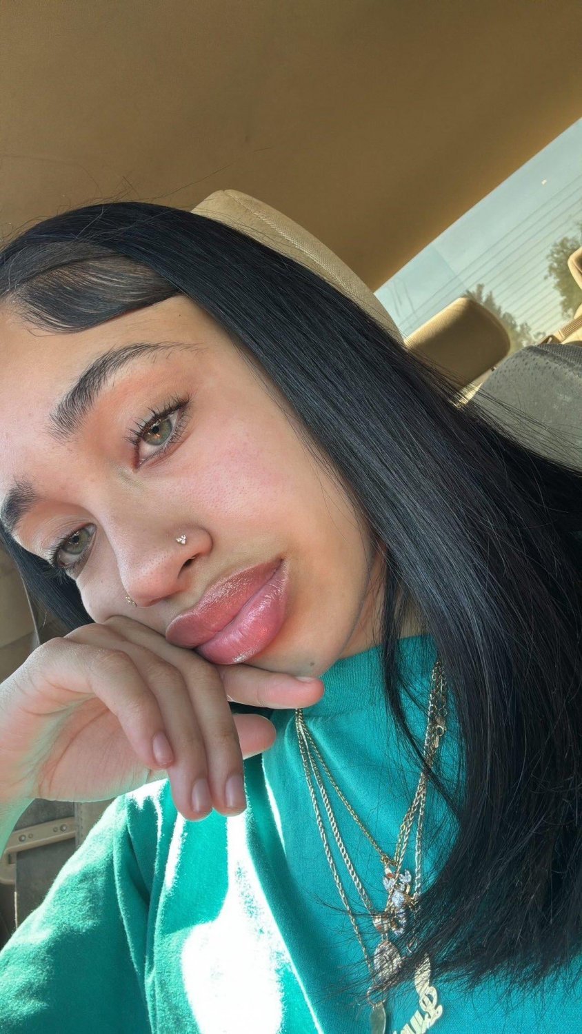 Lightskin Bitch Made For Sucking And Fucking #UIDCySwi