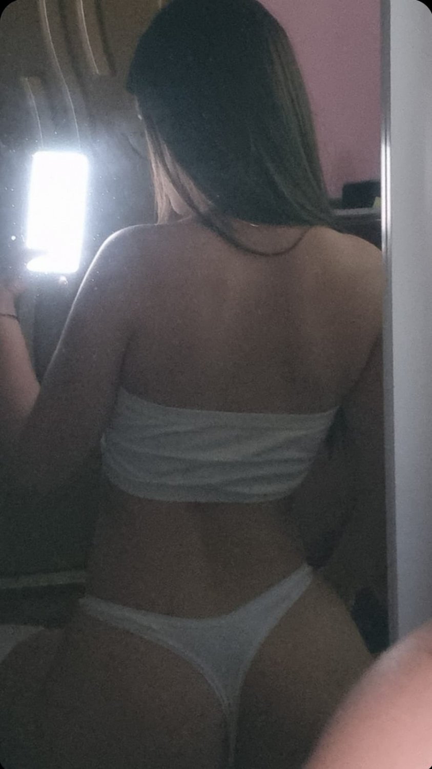 Fat Ass Slut Exposed by Cuck BF. RoRexpo on Kik or Tele to expose. #lrFPakht